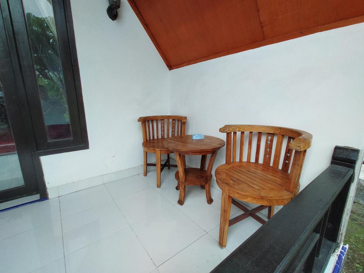 Coconut Gili Meno Hotel Exterior foto